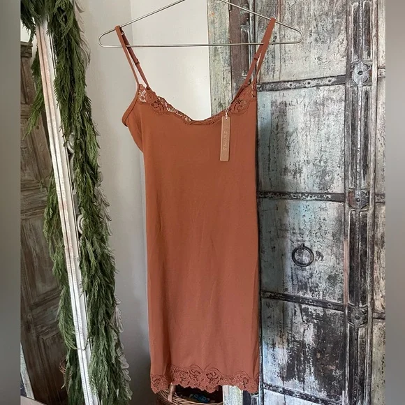 NWT SKIMS Fits Everybody Corded Lace Slip Dress In Bronze - Picture 5 of 6
